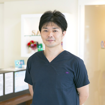 理事長　院長 井上 敬博